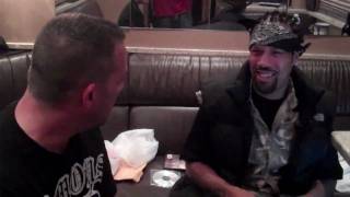 Tom Laroc visits Redman Method Man TOUR BUS.mp4