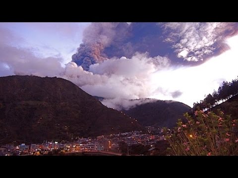 Вулкан Тунгурауа жгёт! (Эквадор)