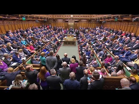 SUPER-SAMSTAG: Hochspannung - Britisches Unterhaus entscheidet über Brexit-Deal