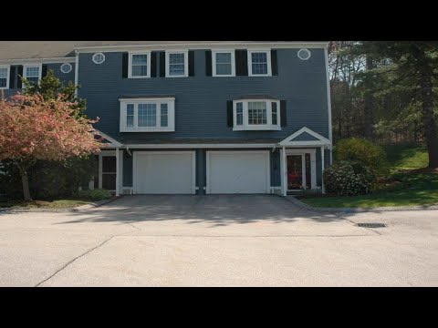 34 Stillwater Drive, Nashua, NH Presented by The Butler Did It! Team.