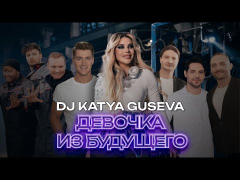 Bepul porno Ular uni it uslubi holatiga qoyishadi va uni sikadilar.