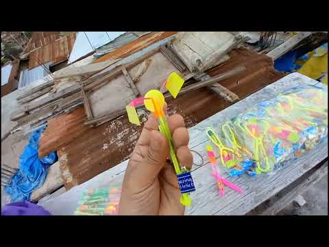 How to use and play 588 Amazing Arrow Helicopter, two variety of rotating LED light arrow rocket