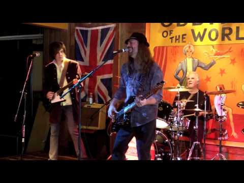 Mark Doyle and The Maniacs - It Hurts Me Too - Live @ Dinosaur BBQ - 03/06/2011