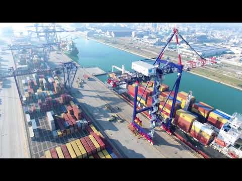 La Ship to Shore Liebherr raccontata dagli operatori dell Compagnia Portuale di Ravenna