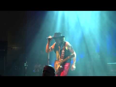 Richie Sambora ft. Orianthi live in Stuttgart - 7 years gone