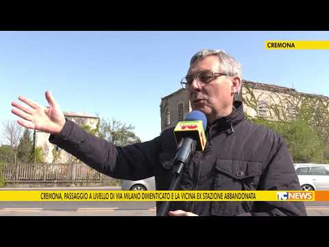 Cremona, passaggio a livello di via Milano dimenticato e la vicina ex stazione abbandonata