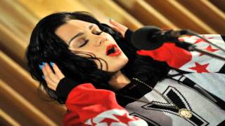 Jessie J - We Found Love (BBC Radio 1 Live Lounge)