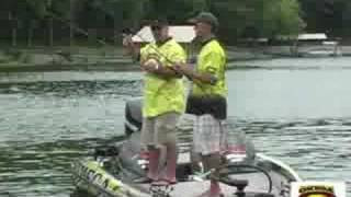 preview picture of video 'Lake Barkley Structure Fishing'