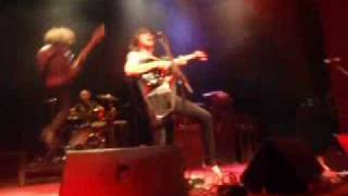 Gyroscope- Don&#39;t look now, but I think i&#39;m sweating blood (Astor theatre, 02/07/10)