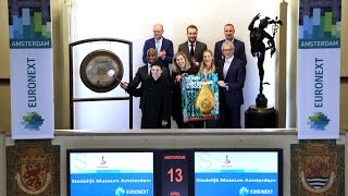 Stedelijk Museum luidt gong voor Wonen in de Amsterdamse School