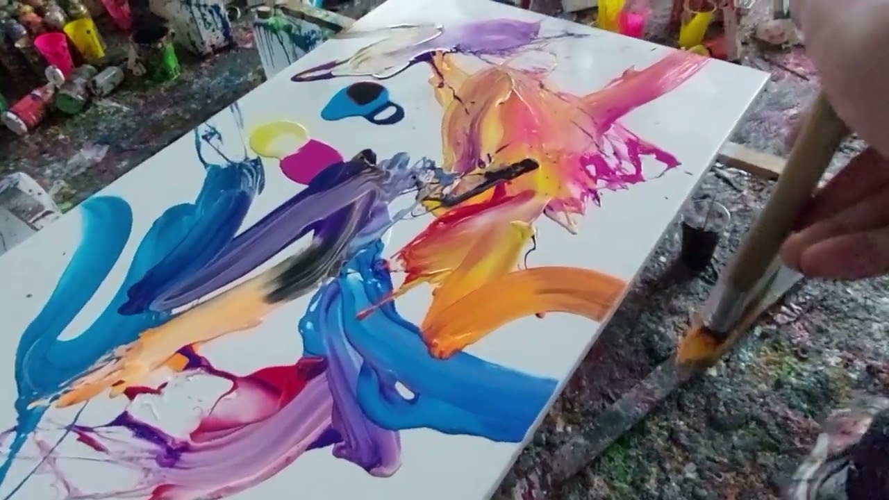 Alex Zerr malt ein abstraktes Gemälde, ungeschnittenes Video aus dem Atelier