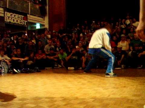 FINAL: Skill Methodz [USA] vs Flo Mo [Finland] (CIRCLE KINGZ 2010)