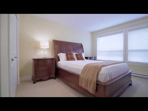 Cozy #SouthSurrey Home  in Rosemary Heights