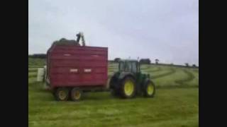 preview picture of video 'Grass Silage in Pembrokeshire - First Cut May 2011'