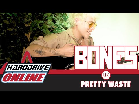 
    BONES UK - Pretty Waste (Live Acoustic) | HardDrive Online video cancion actuacion en vivo 2019
  