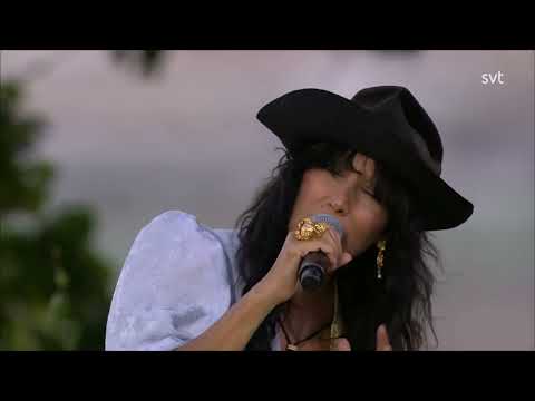 Titiyo - Sakta lägger båten ut från land @ Allsång 2025