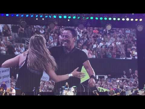 Bruce Springsteen Dancing in the Dark dancers 8/30/16 MetLife Stadium