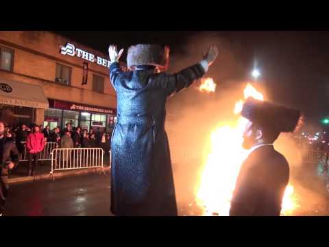 Lag B'Omer With Niklesburg Rebbe In Boro Park- 2017/5777