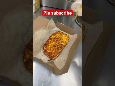 Dominos cheesy bread #cheesy #cheesybread #dominos #pizza