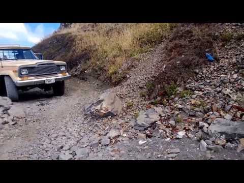 Jeep J20 4WD Coast Road