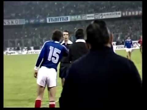 Momčilo Vukotić vs Galles Qualificazioni Europei 1976