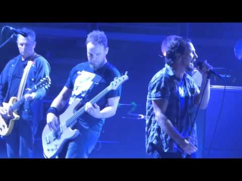Pearl Jam - Chloe Dancer / Crown Of Thorns - Philadelphia (April 28, 2016)