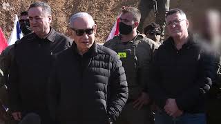 ראש הממשלה נתניהו באזור החיץ בסוריה: ״אנחנו מייחסים חשיבות עצומה ליכולת ההגנתית וההתקפית שלנו כאן" (עדכוני משרד ראש הממשלה) - התמונה מוצגת ישירות מתוך אתר האינטרנט יוטיוב. זכויות היוצרים בתמונה שייכות ליוצרה. קישור קרדיט למקור התוכן נמצא בתוך דף הסרטון