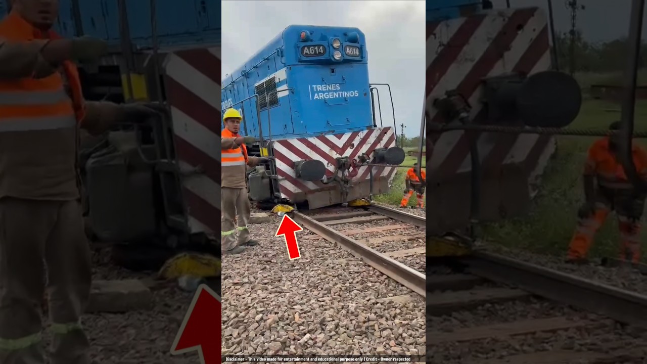 Train ko tracks me kaise chadhate hai techniques #shorts
