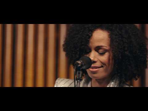 Gillian Margot - Shadow Box (G. Margot / G. Keezer)