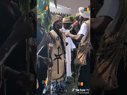 Intronisation chez les Ekang (peuple Fang - Beti en Afrique Centrale)