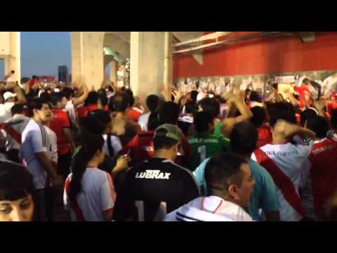 "River vs tigres copa libertadores hinchada" Barra: Los Borrachos del Tablón • Club: River Plate