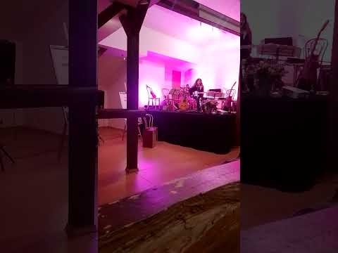 ,,Uciekaj,,-Moja autorska piosenka - (,, Run away ,,)- My own song( Występ)-(live version)Yajia 야지아💜