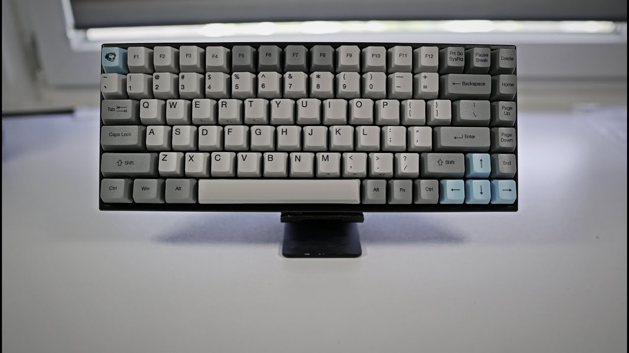 AKKO 3084 Unboxing/Hands on review! Silent bluetooth MX Switch Mechanical Gaming Keyboard