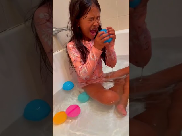 Vídeo relacionado con Bombas de agua reutilizables,18pcs Globos de Agua Reutilizables, Con bolsa de red, Juguetes de Piscina, Actividades al aire libre, Juegos Acuáticos