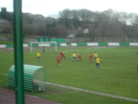 Lions beat the Eagles (Albion Sports 3-2 Eccleshill United) 26/12/2011)