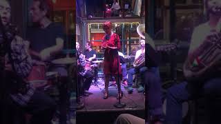 Meschiya Lake - Comes Love