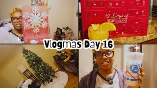 Vlogmas Day 16 | Decorating the Christmas Tree | 12 Days of Bartesian | Frosty Navel Cocktail
