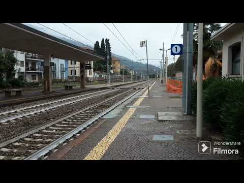 Bahnhof Stresa (Teil24)- Mit Bv, Ec nach Milano Centrale in Italien am 19.10.23.