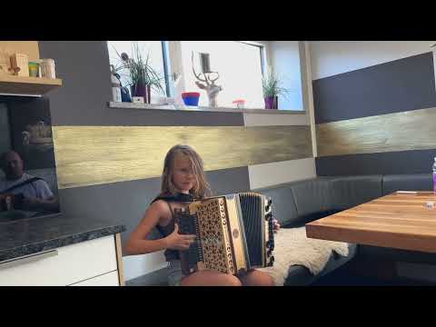 Steirische Harmonika, Pinzgauer Polka powerd by Angelina Fink
