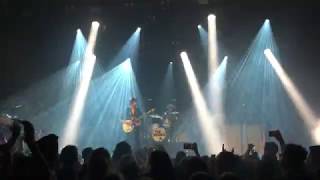 The Kooks - Do You Wanna - LIVE at Brooklyn Steel // 2018 Tour // Early Bird Music