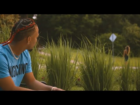 Young Rifle - Te Enseñé (Official Music Video)