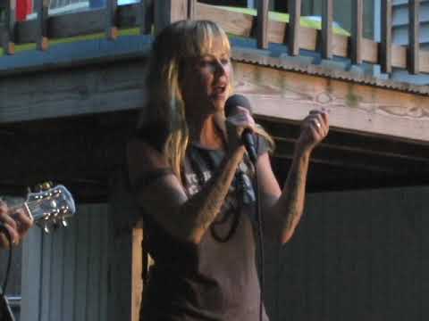 Kay Hanley and Michael Eisenstein (Letters to Cleo)- Cellars By Starlight (acoustic 2007 @ Kiva)