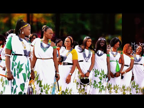 SPECIAL SONG DEDICATED TO NYWAL ØGØD NANA BY THOMAS ABAN ( SHILLUK MUSIC )