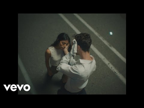 Video thumbnail for All Eyes On You