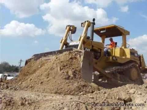 CAT D9R in up close action