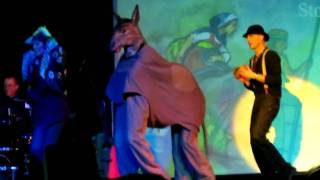 Andrew Bond - Esel lauf mit!