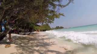 preview picture of video 'Rayong: 2014 Koh Samet Ao Wai Samet Ville Resort Private Beach GoPro (unedited)'