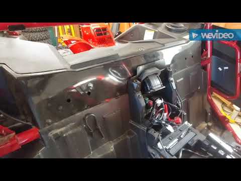 Dragonfire four point harness installed in a yxz1000r