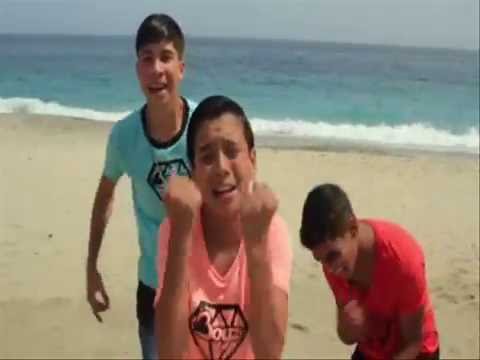 BOYS Oficial Compartiendo con Leandro Aponte y le mandan un Saludo a Jhamp pm.