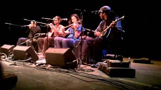 7. Mama's Gotta Baby Named Te Na Na-Carolina Chocolate Drops-Jefferson Theater-25 Feb 2011‬